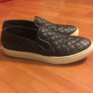Steve Madden Slip ons